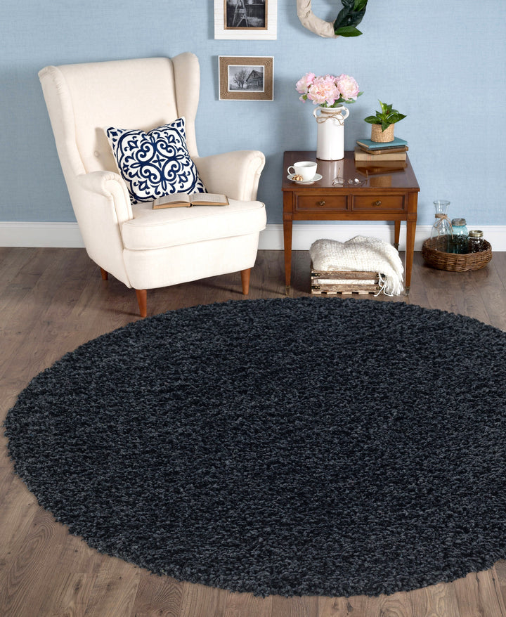 Veloria Round Black Rug