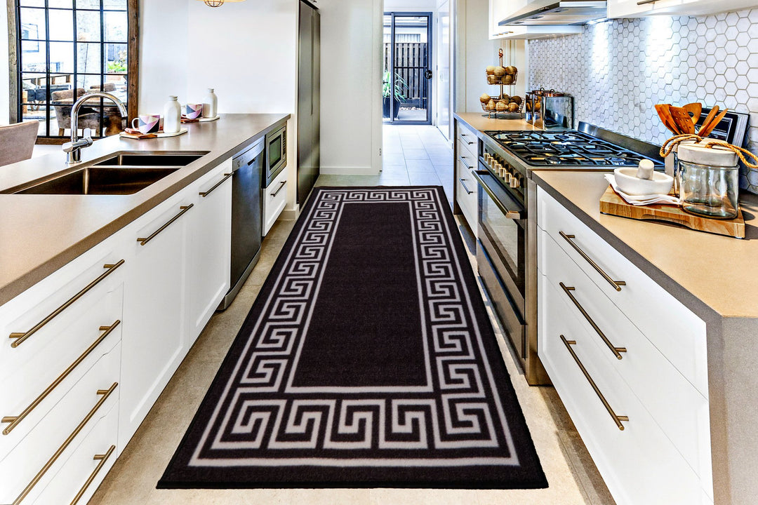Greek Key Washable Indoor Mat – Black-White