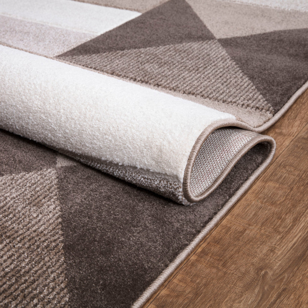 Axis – Beige