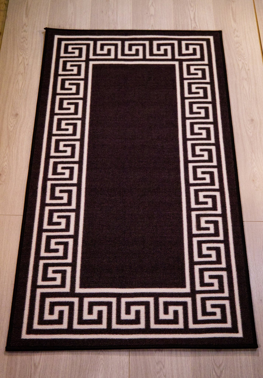 Greek Key Washable Indoor Mat – Black-White