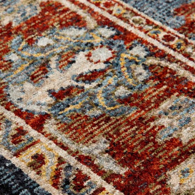 Sarouk 5096 B Rug close view