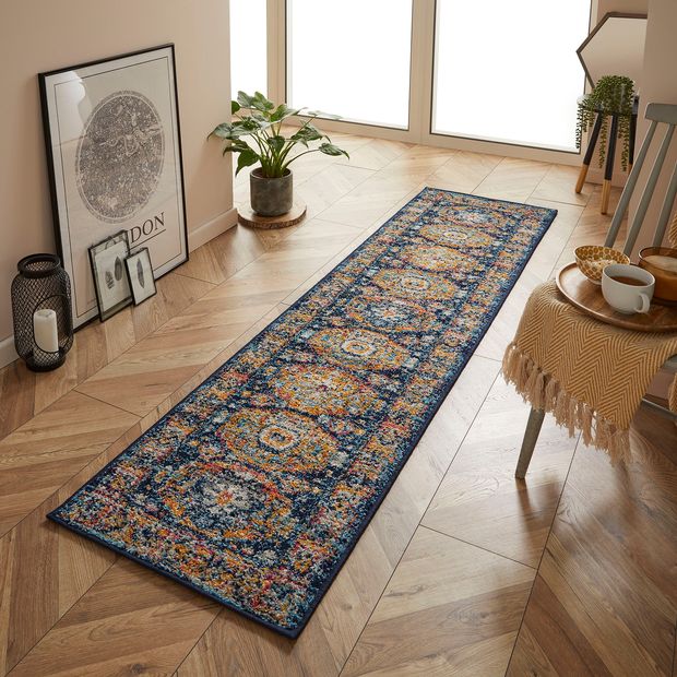 Gilbert 8021 M runner Rug