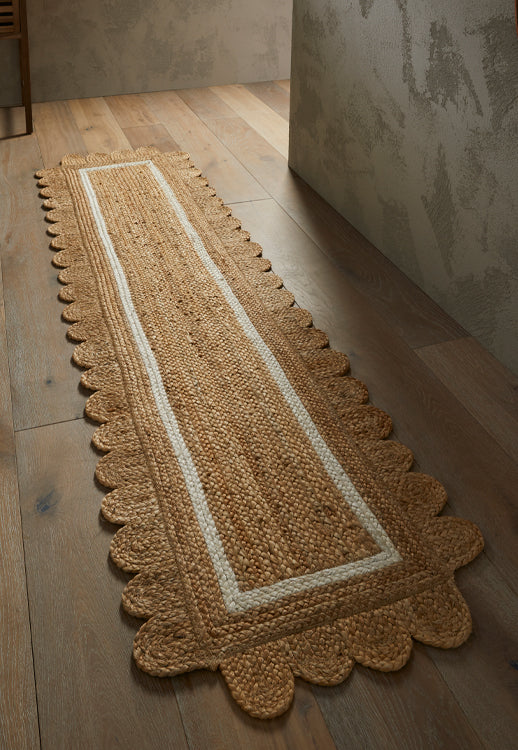 Naturals Border Runner